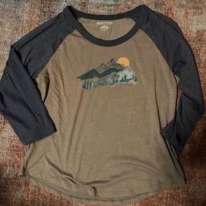 Women’s size XL United by Blue shirt. Like new.